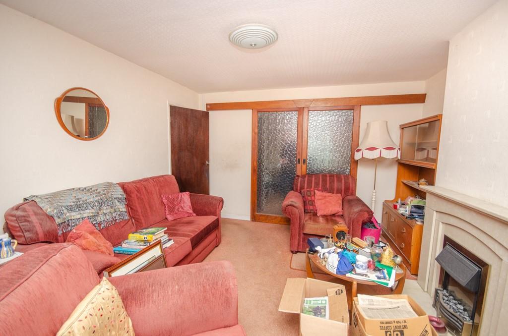 Lounge pic 2.jpg