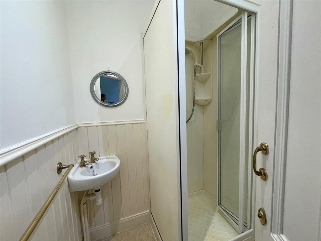 Ensuite