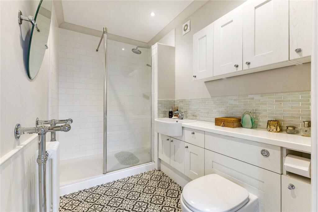 En Suite Shower Room