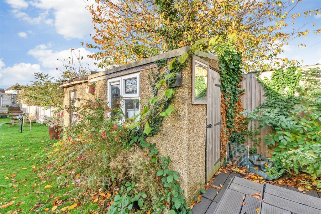 Workshop/Outbuildings