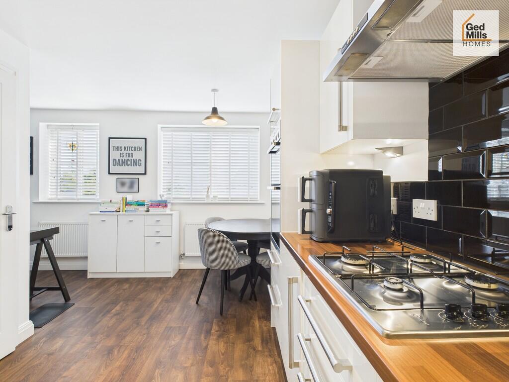 CAM04261G0-PR0038...