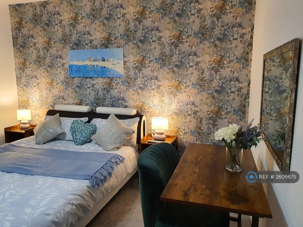 Double Bedroom 1