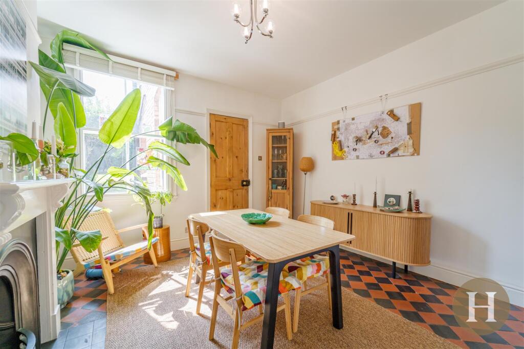 Hadleigh Estate Agents-7.jpg