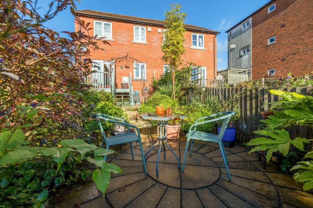 Bartholomews Square Horfield, Bristol, BS7 0QB3.jp