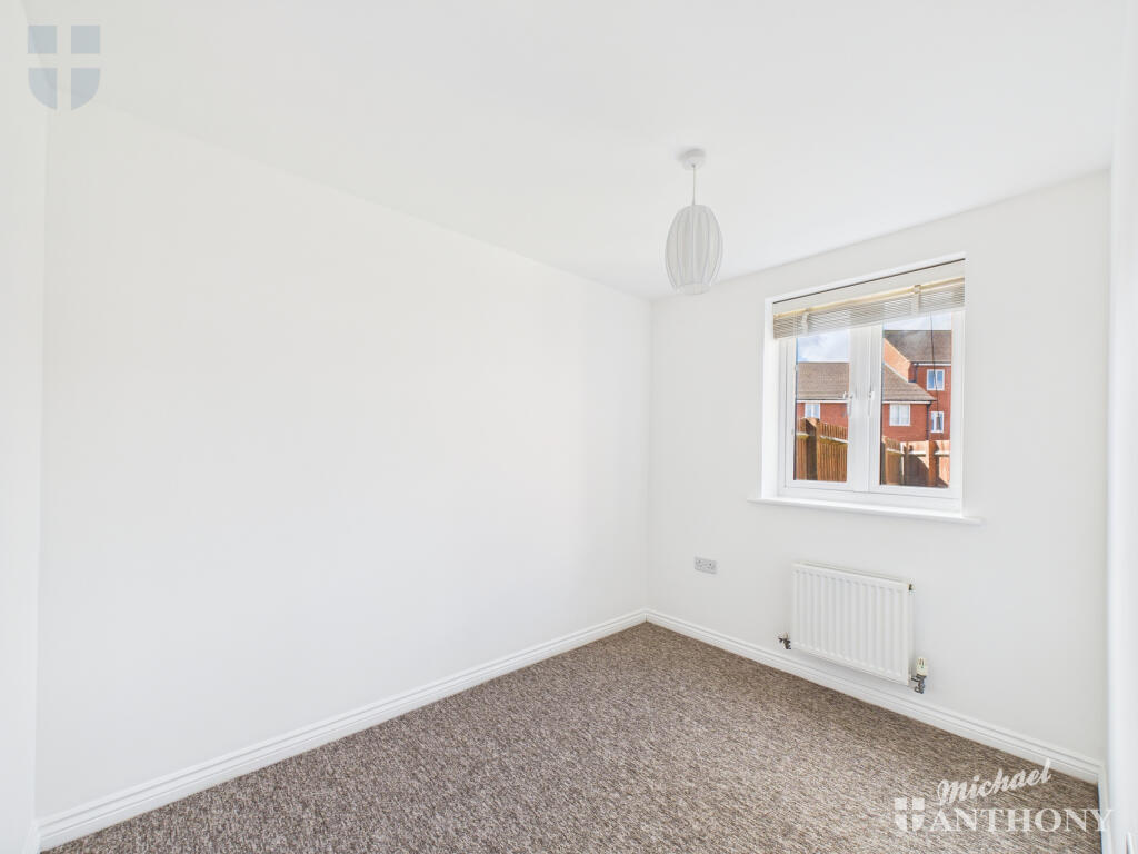 CAM03218G0-PR0764-STILL008