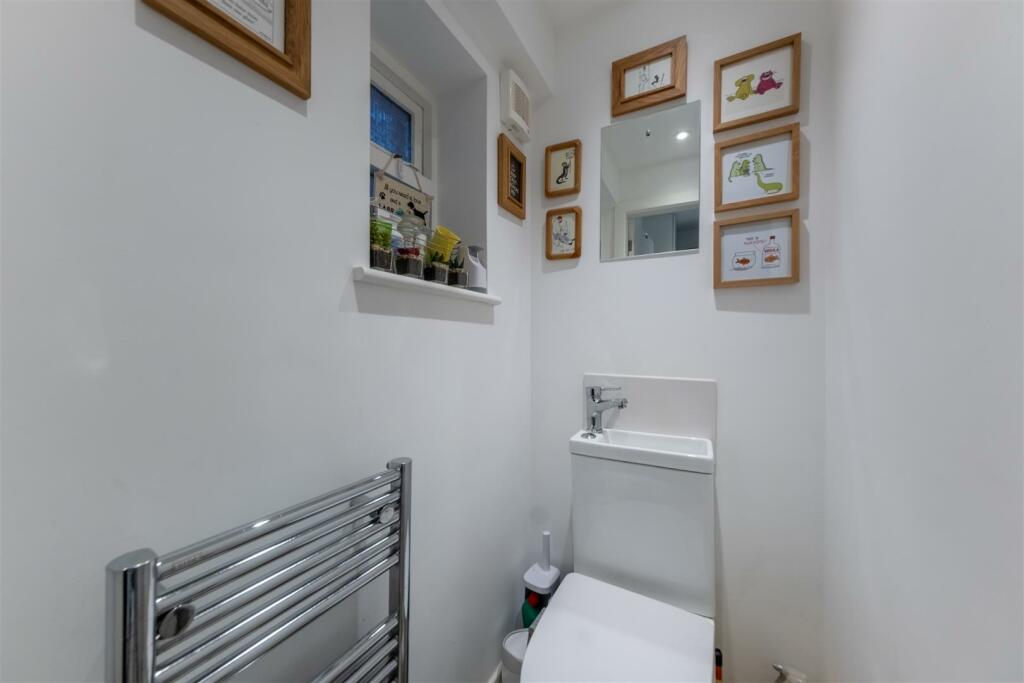 17 Kingfisher Grove-026.jpg