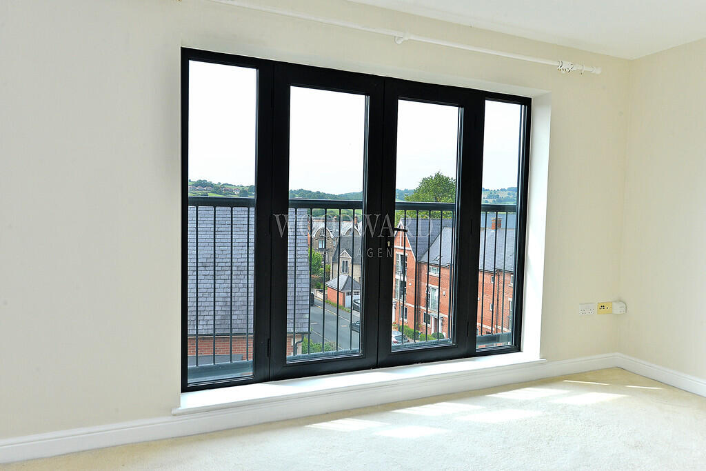 Open Plan Living/...