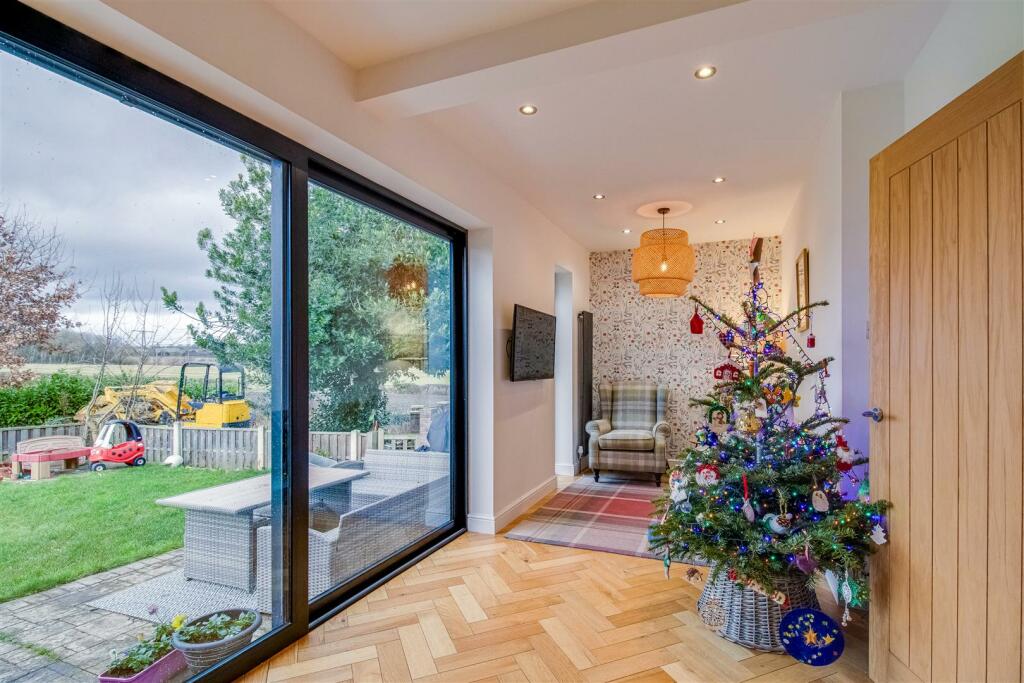 OPEN PLAN KITCHEN LIVING DINER