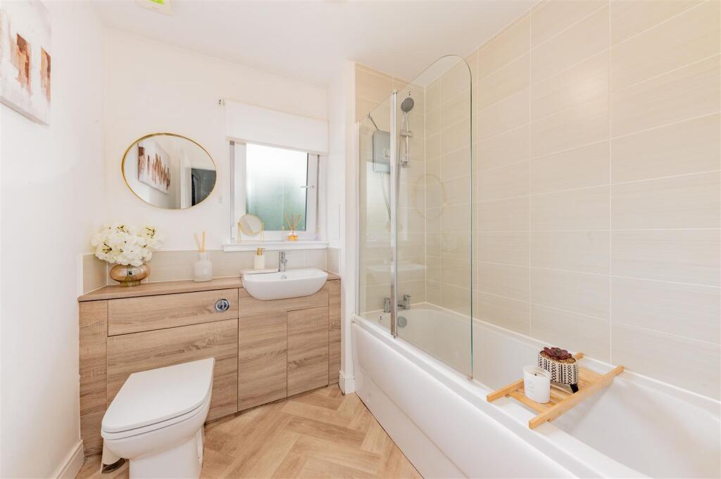 19 Henry Cotton Place Carnoustie-11.JPG