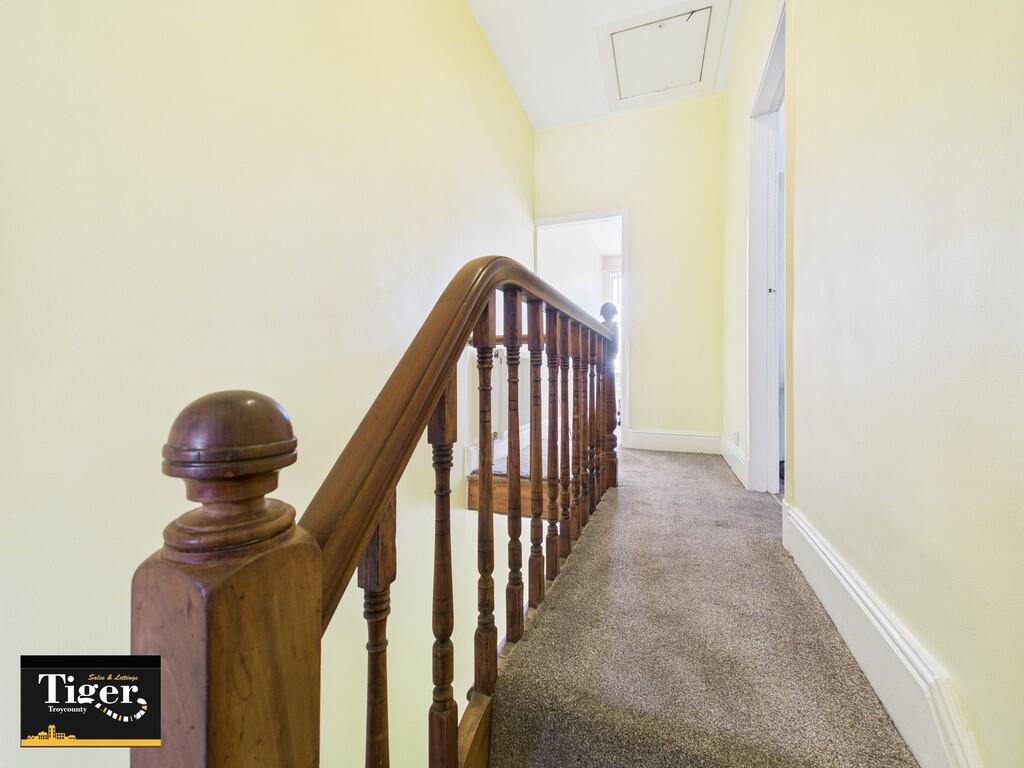 CAM02176G0-PR0659...