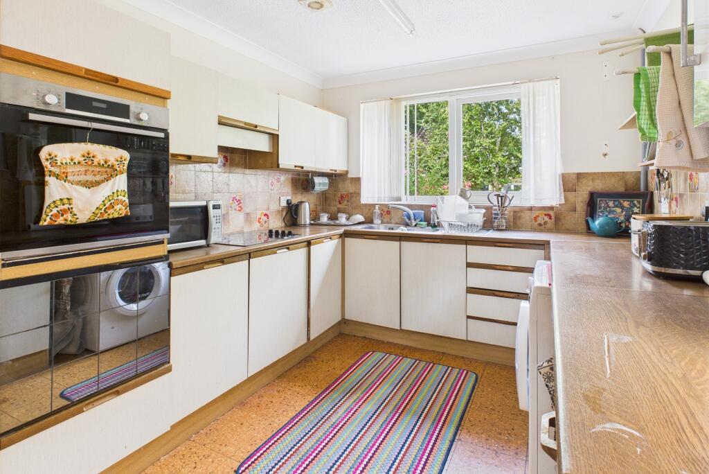 CAM02545G0-PR0445-STILL003