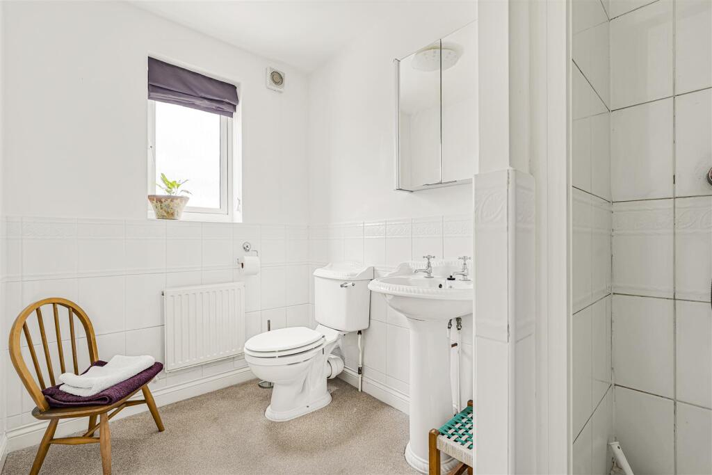 12 Senna Drive, Towcester (42).JPG