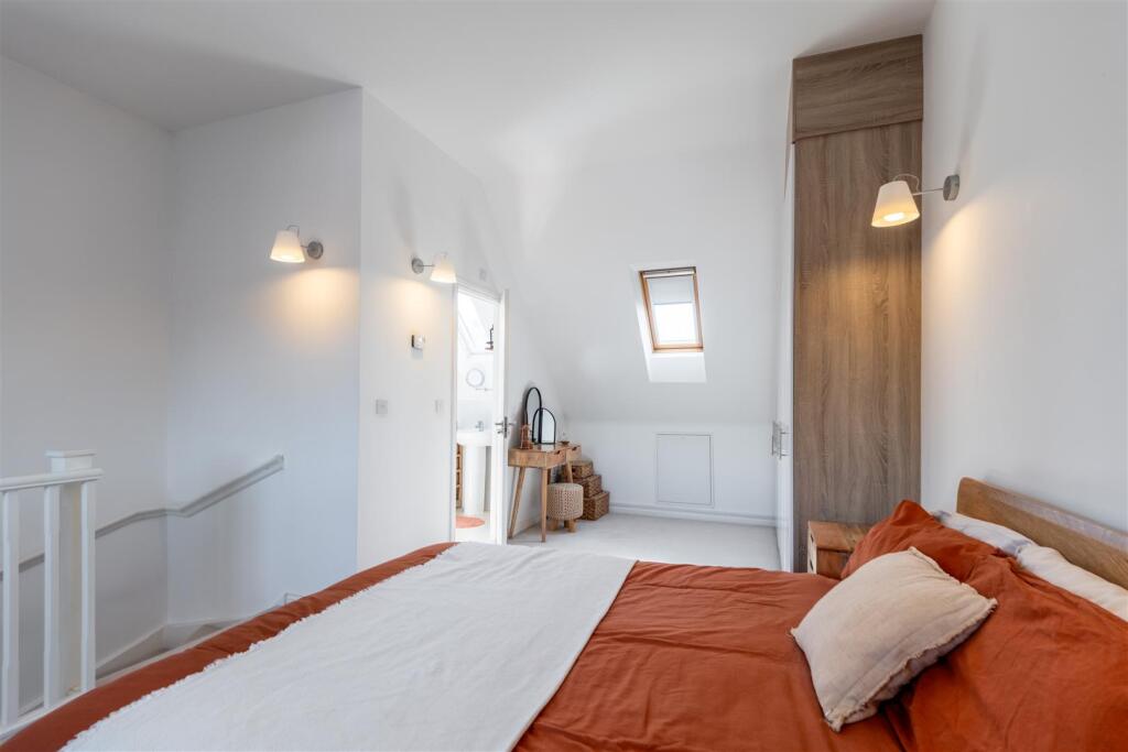 22 Firecrest Way-020.jpg