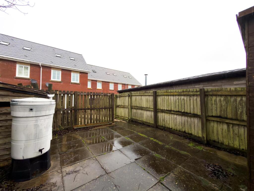 2 Oakfield Mews-19.jpg