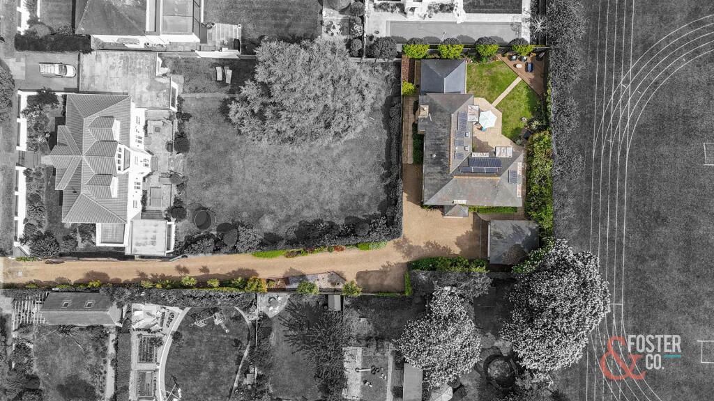 The Droveway, 22A-035BW.jpg