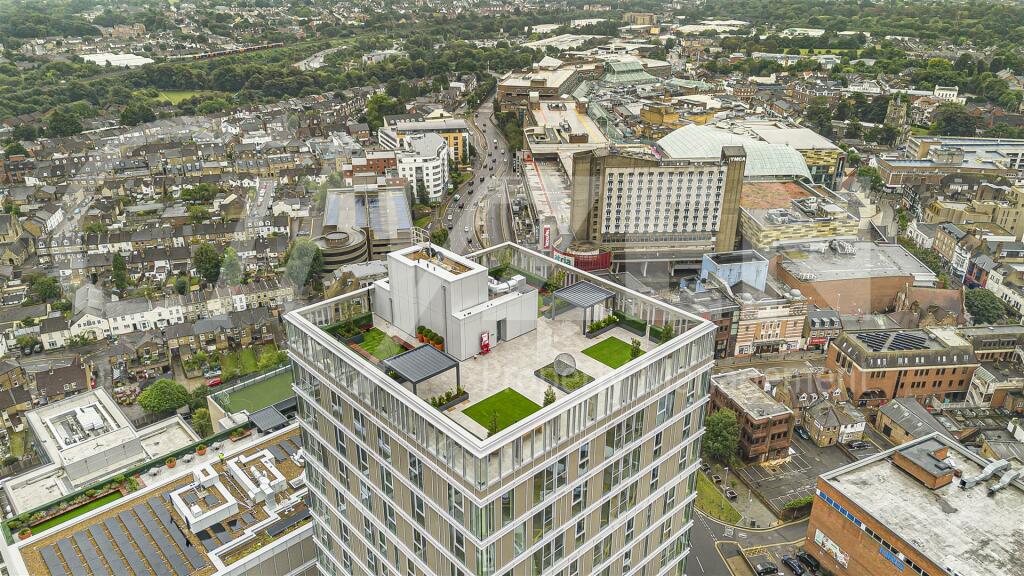 ROOF GARDEN
