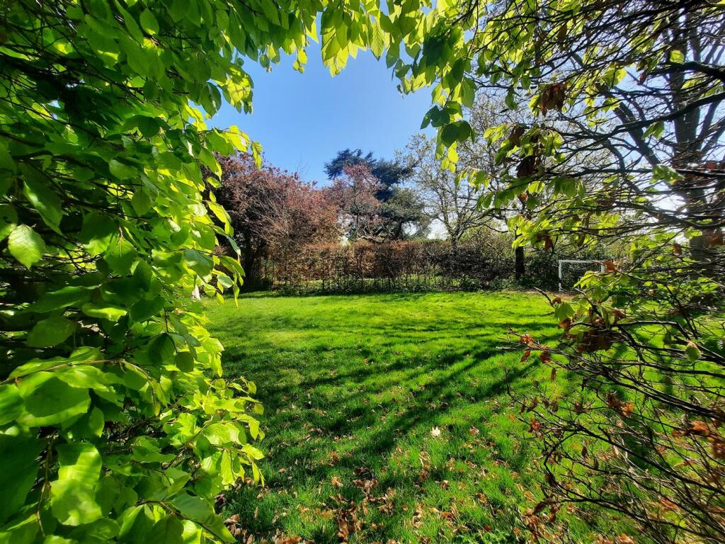 Rear Communal Garden