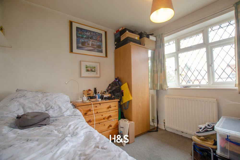 57 Station Road - bedroom 3.jpg