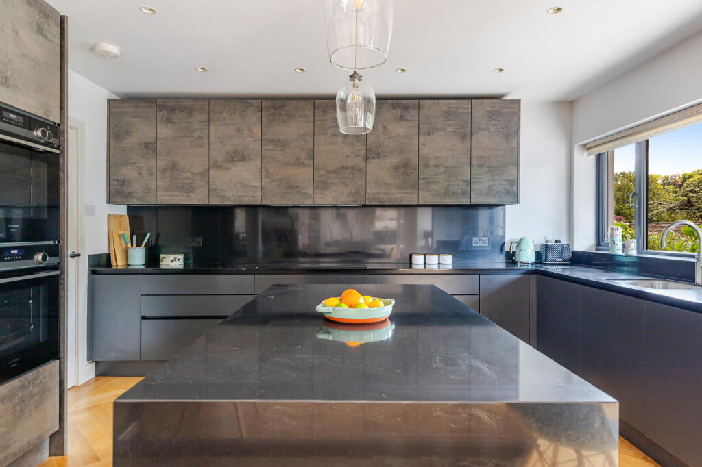 A26 - 7 Yealm View Rd Newton Ferrers - 250708