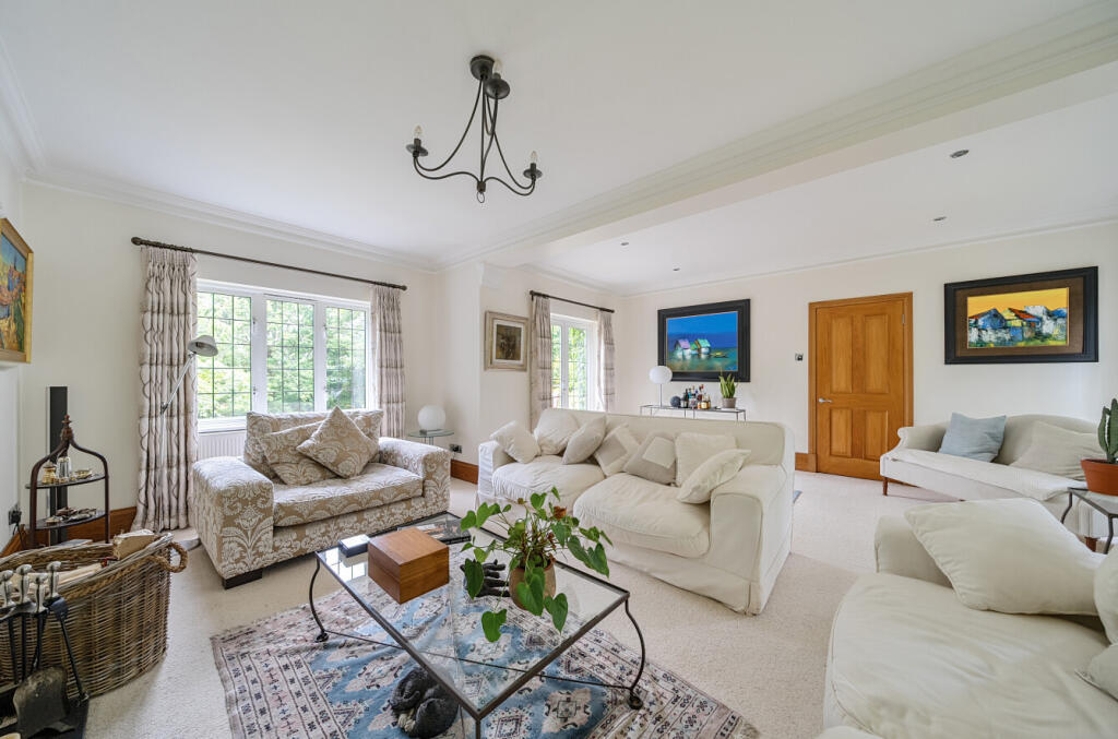 1299882-21-682f3d...