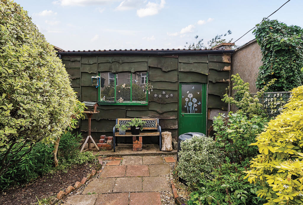 7-68234423d8618-1...