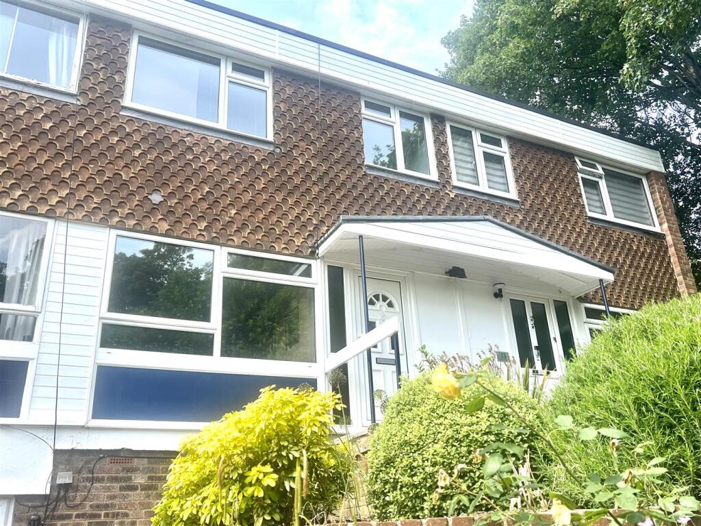 Front of Property.jpeg