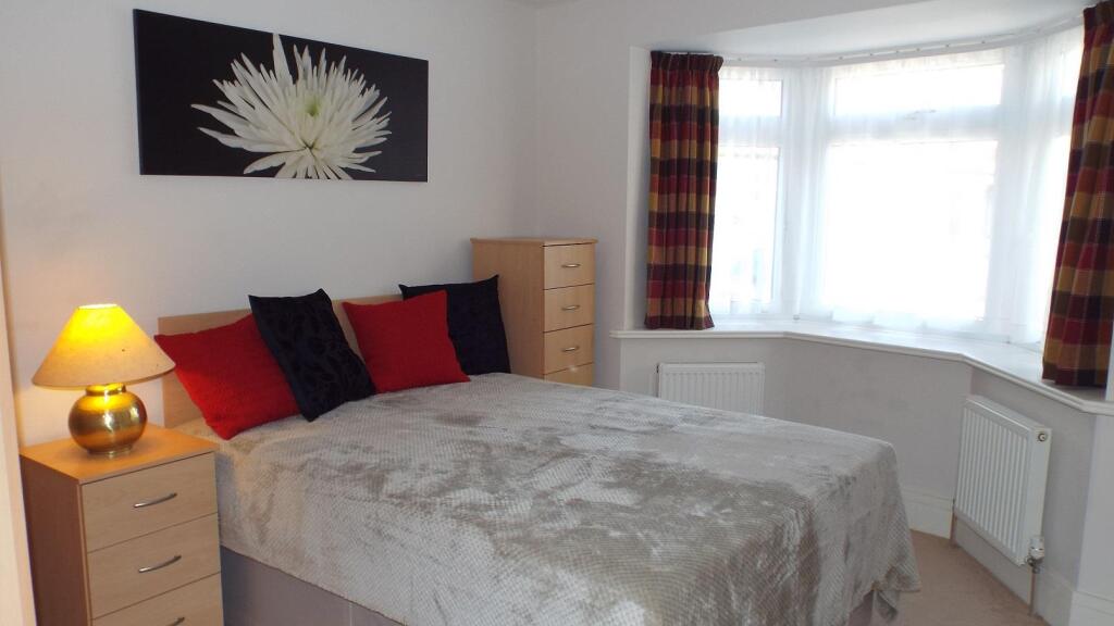 8. Bedroom.JPG