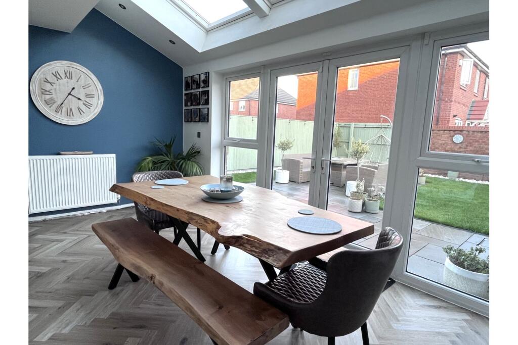 Kitchen/Dining Room