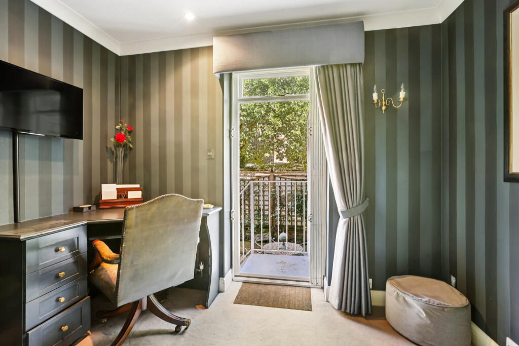 Bedroom 3/Study