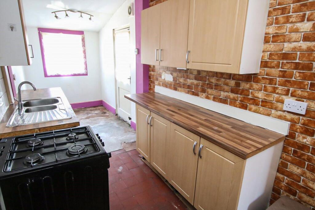 new kitchen p 2a.jpg