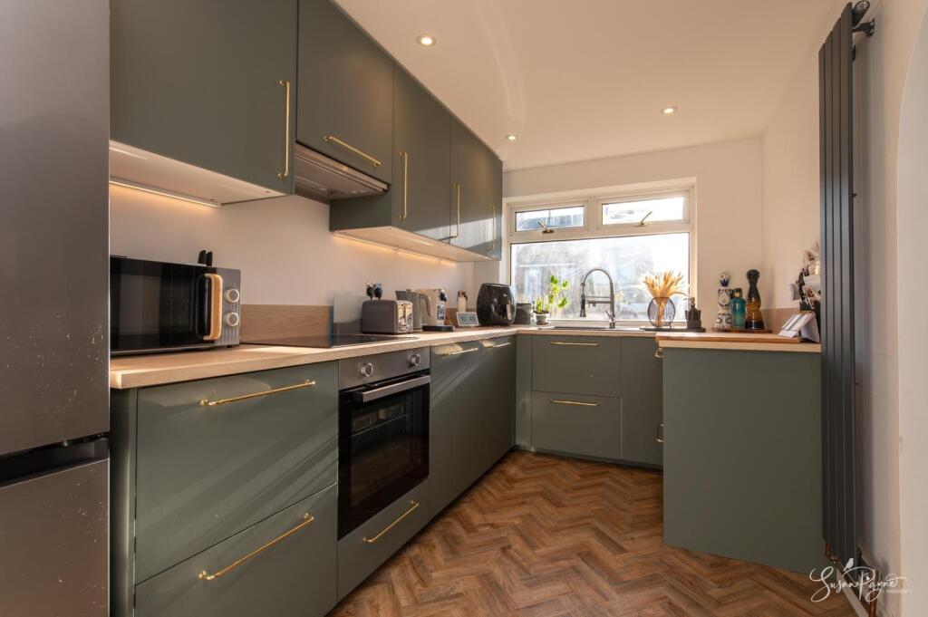 103a Manor Crescent -8.jpg
