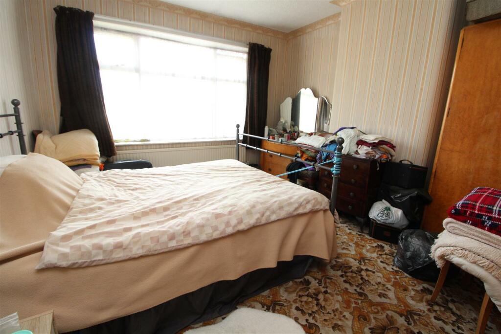 bed 1