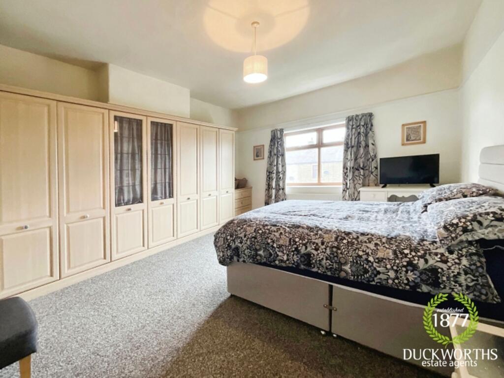 c7bda0ba-8CC37CC9-E6CB-46F0-936B-FF03A2C1EF8B