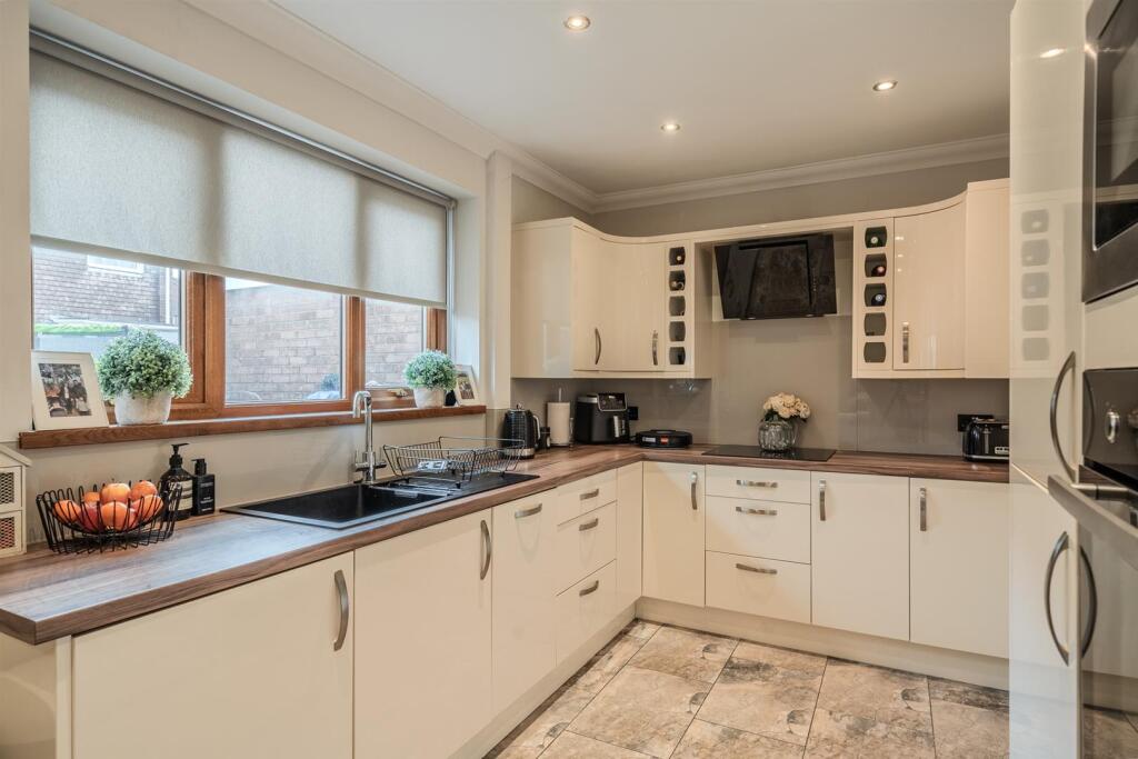 21 Blodwen Road-21.jpg