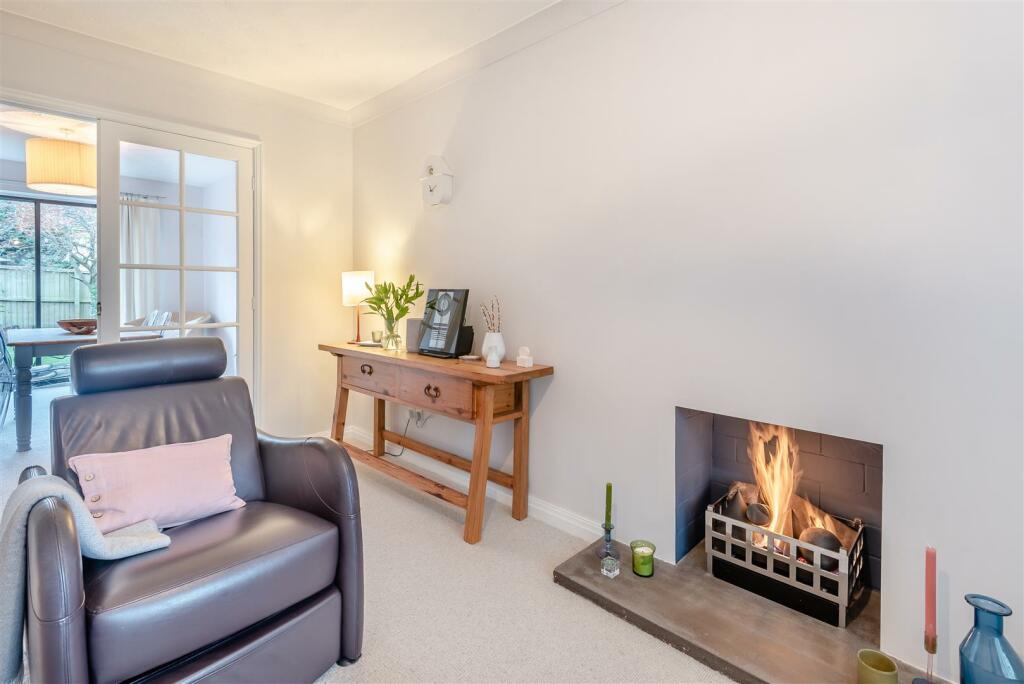 8625363-interior04.jpg