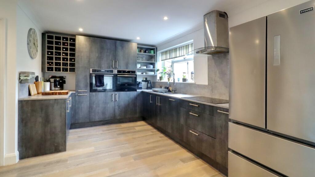 Kitchen 3
