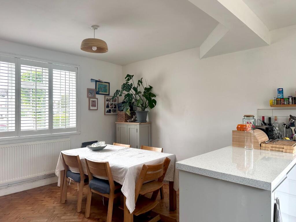 Kitchen/Breakfasting