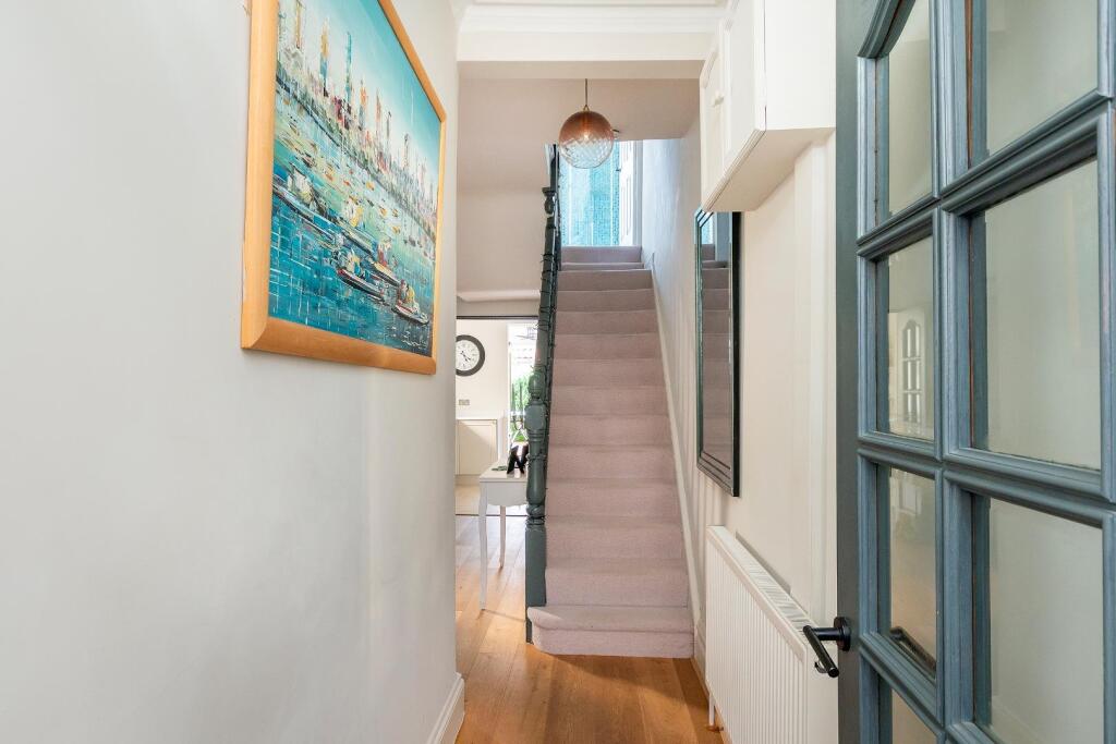 6I5RSE - Hallway B.jpg