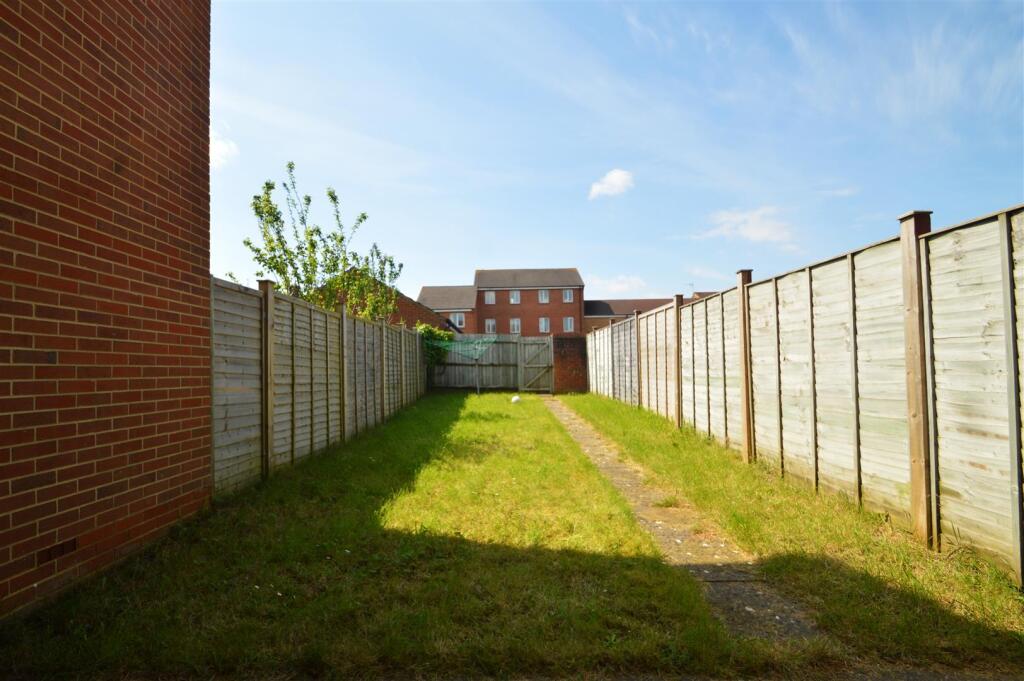 23 Hazel Grove (9).JPG