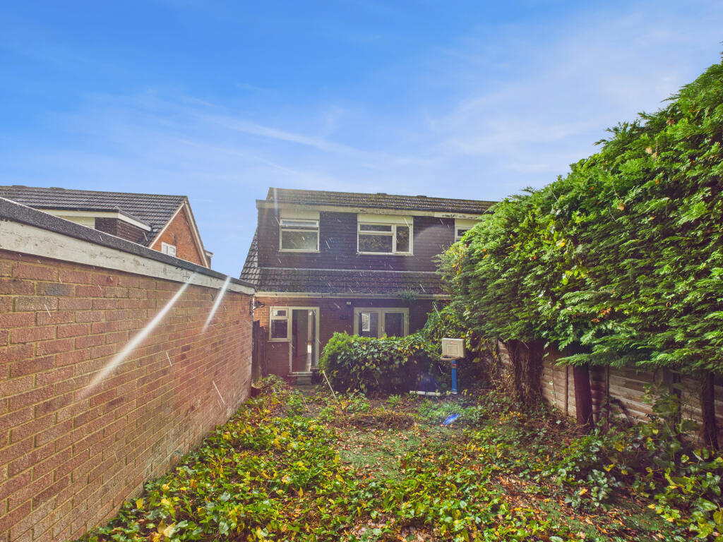 CAM02909G0-PR0505-STILL012