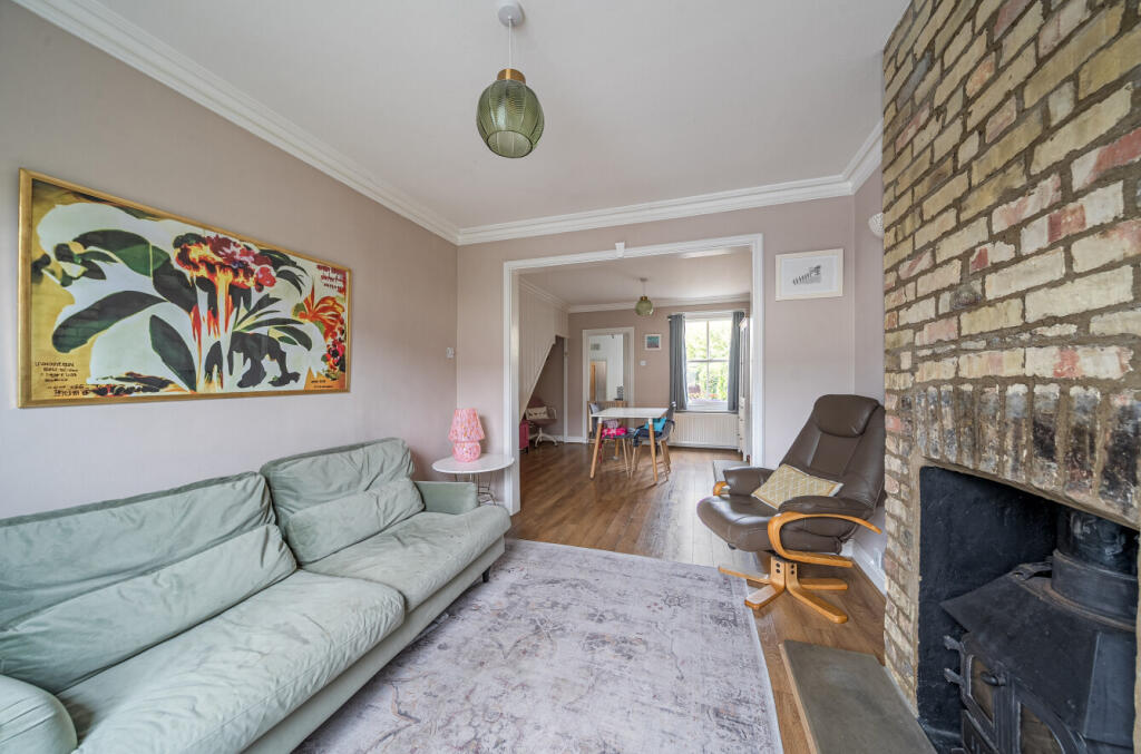 1298949-14-683589...