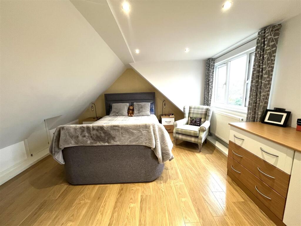 THORN CLOSE LOFT A.jpeg