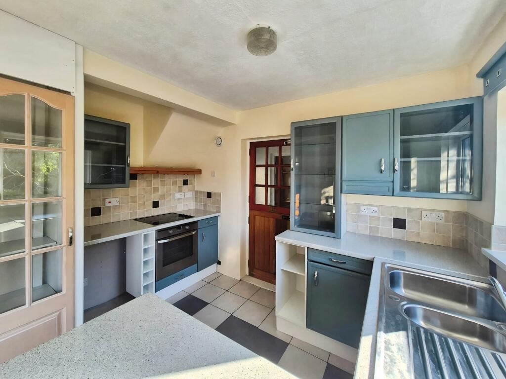 Kitchen 1