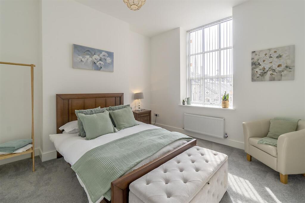 Bedroom 2.jpg