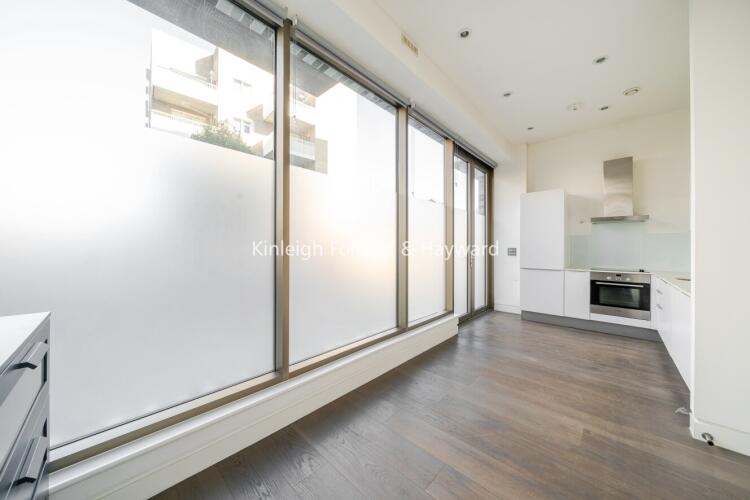 fd02a8ac-21f0-456...