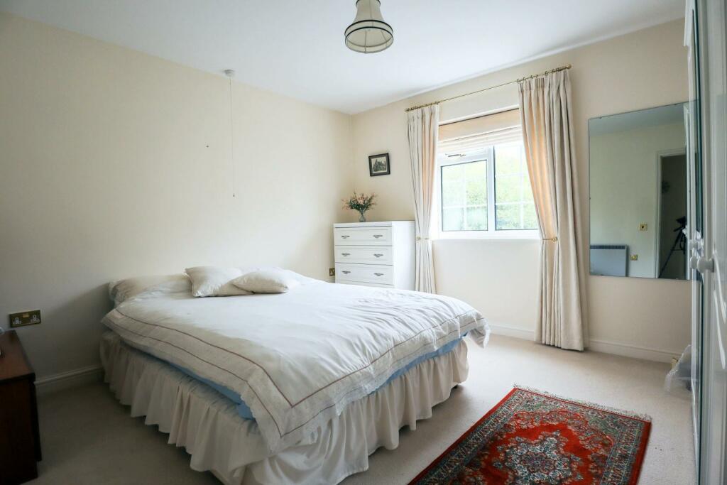Bedroom 2.jpg