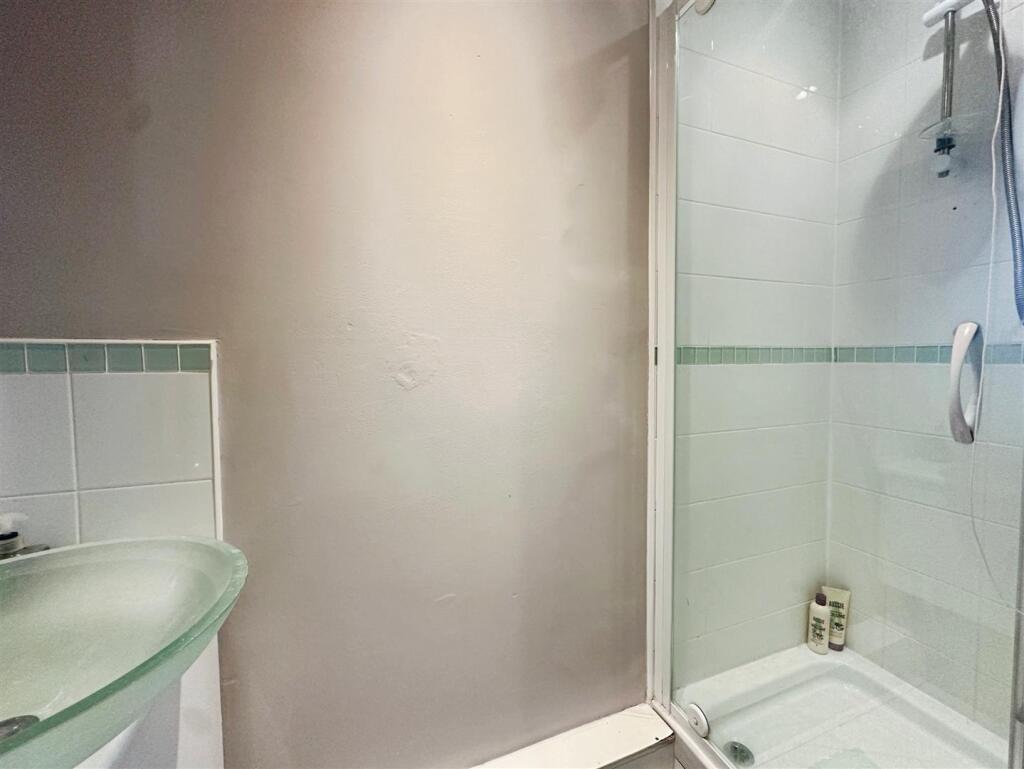 a50eb923--44E7-A1C6-2B819065DA0F-29143-000008DEE34