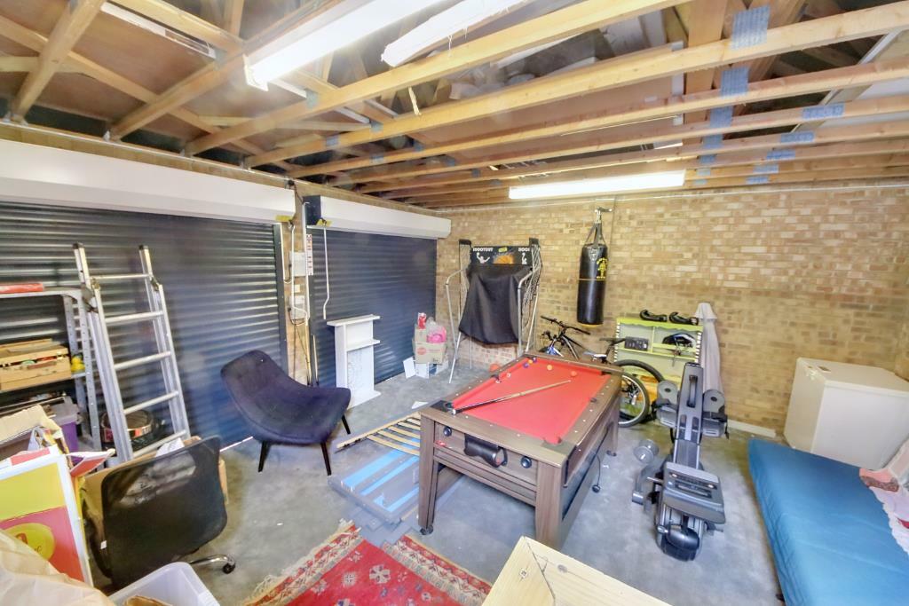 Garage.jpg