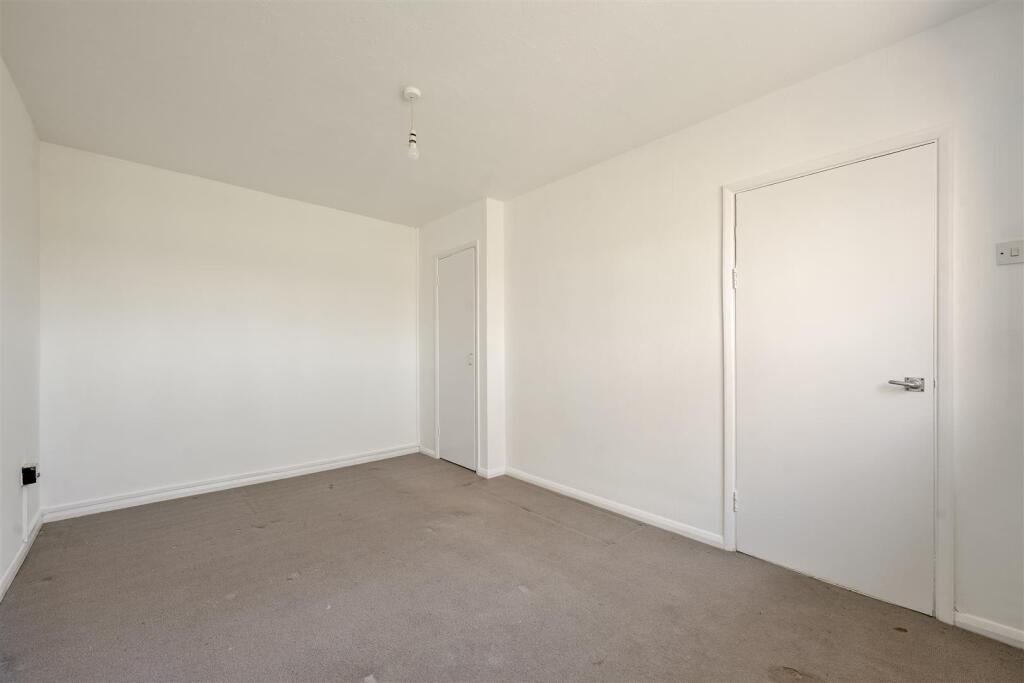 Forest View Road E12