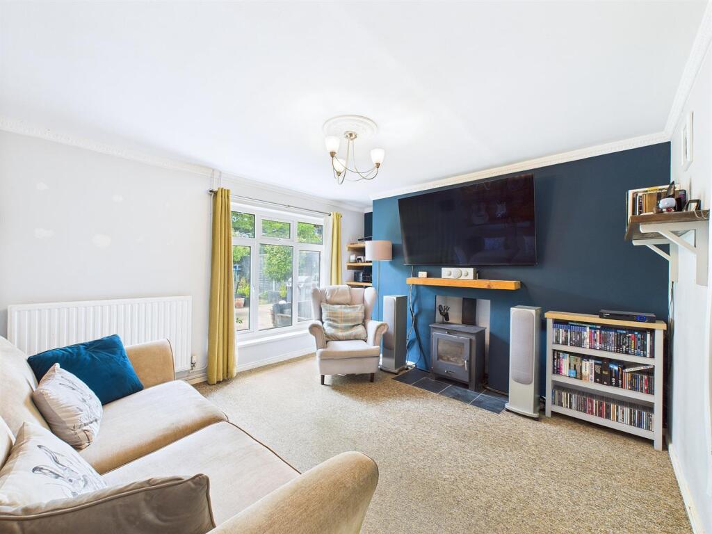 Living Room.jpg